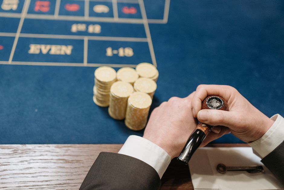 Slot Volatility Explained: Why Big Wins Feel Impossible